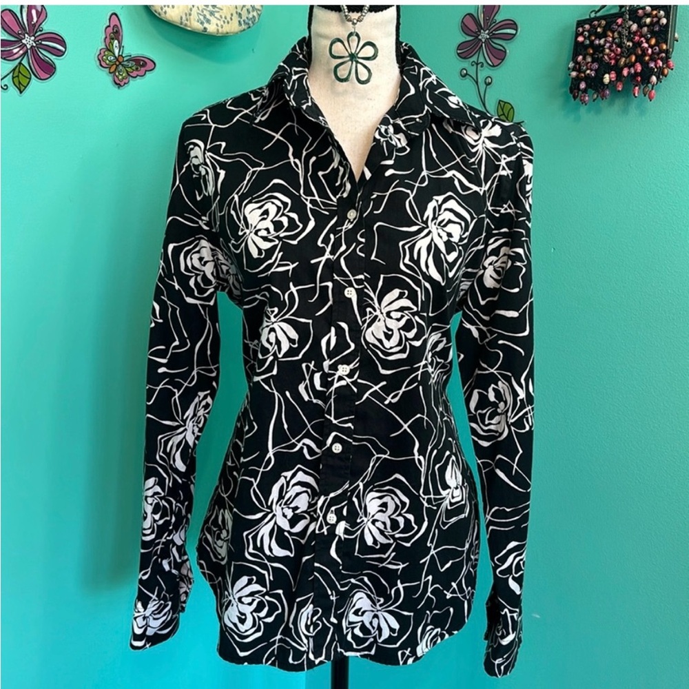 - Lauren Ralph Lauren Black & White Floral Print Long Sleeve Blouse
